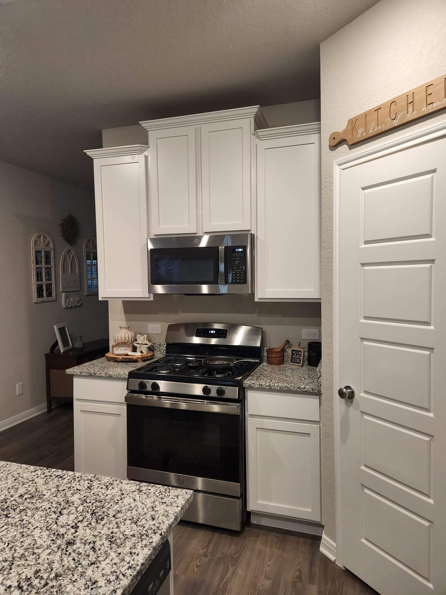 Geno's Home Repair and Maintenance at work